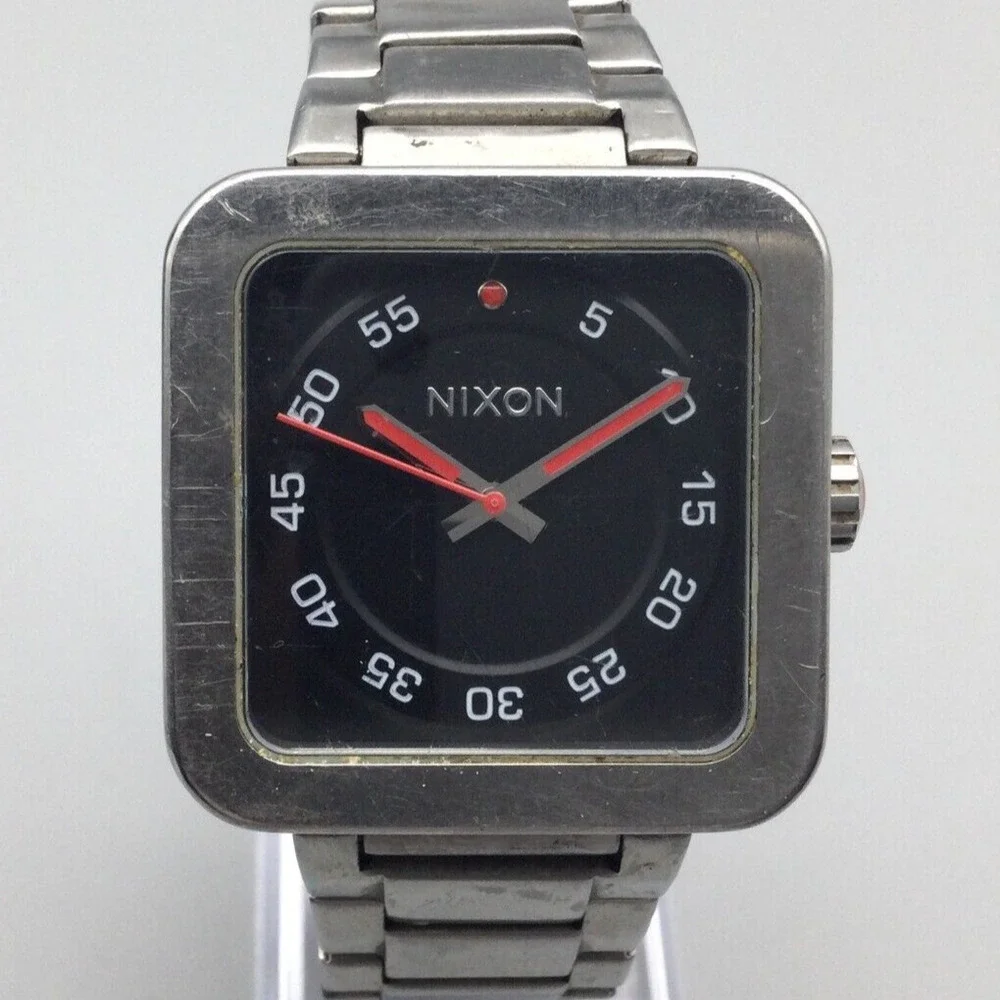 Nixon Riot Watch Men 36mm Silver Tone Throw Down Black Dial New Battery 6.5" - Picture 1 of 15